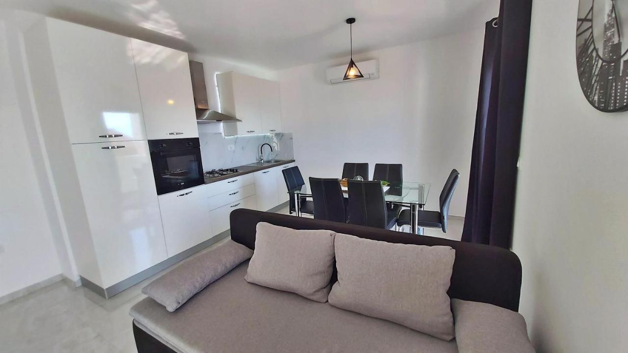 Apartments Zorica Duće Εξωτερικό φωτογραφία