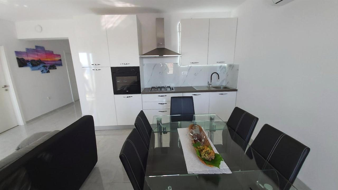 Apartments Zorica Duće Εξωτερικό φωτογραφία