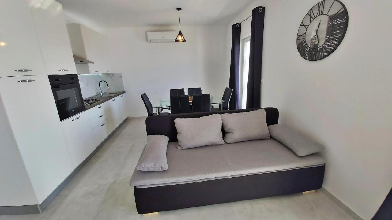 Apartments Zorica Duće Εξωτερικό φωτογραφία