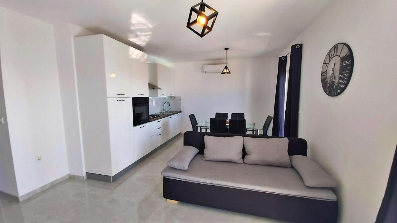 Apartments Zorica Duće Εξωτερικό φωτογραφία